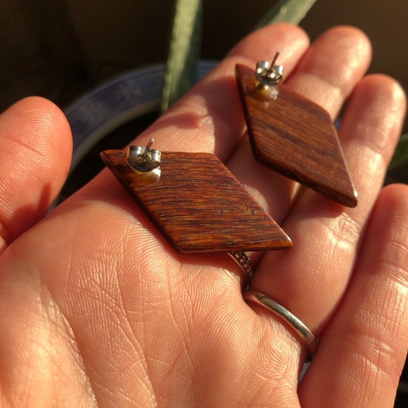 πΌ{ vintage }boho hippie geometric wooden earrings - Picture 4 of 4